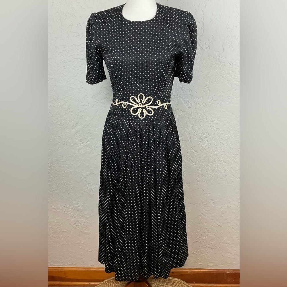 Jessica Howard Black and Cream Polka Dot Midi Dress Size 8 USA